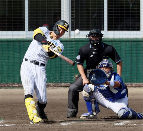 【阪神】佐藤輝明 対外試合8打数5安打5打点 岡田監督、森下結果に「相当刺激になっとんな」 プロ野球写真ニュース 日刊スポーツ