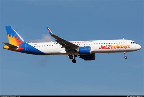 G SUNC Jet2 Airbus A321 251NX Photo by Román A Pérez ID 1537502