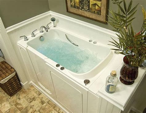 Jacuzzi Walk In Tubs Cost By Brand Size And Features