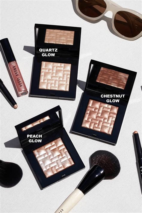 New Bobbi Brown Launches The Beauty Look Book