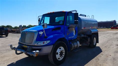 International Water Truck Machine New