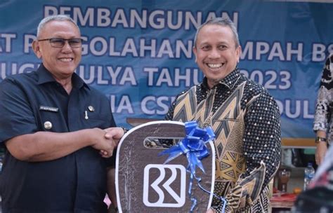 Melalui CSR BRI Salurkan Bantuan Untuk Pembangunan Bank Sampah Tugu