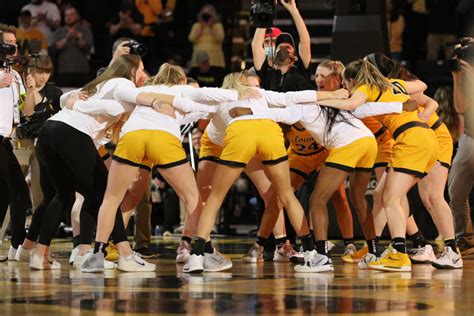 Iowa Women Overcome UNI - Sports Illustrated Iowa Hawkeyes News ...