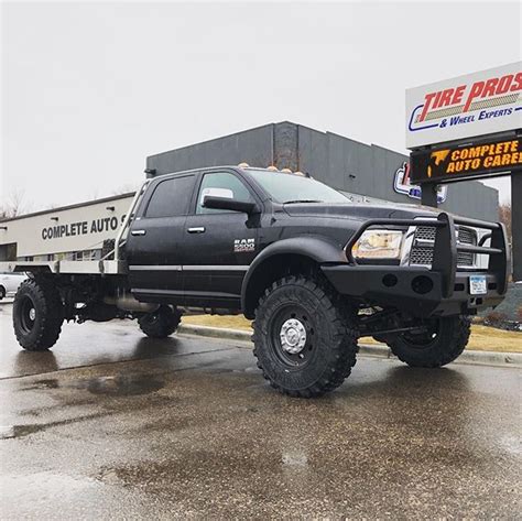 Dodge Ram 5500 Lifted