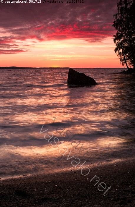 Kuva Ilta N Sij Rven Rannalla Auringonlasku Auringonlaskun Aikaan