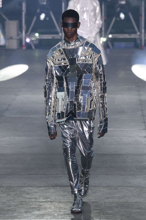 Balmain Homme En 2020 Moda Espacial Ropa De Hombre Moda Futurista