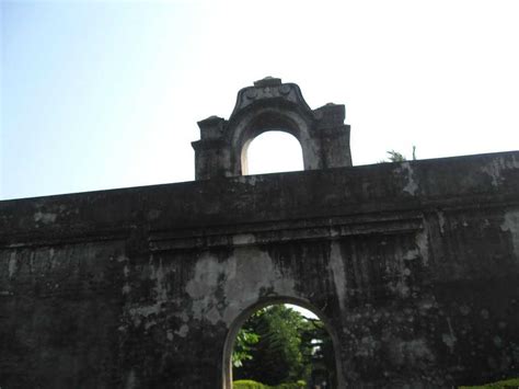 Anjengo Fort Varkala | Anjengo Fort timings, history, images, best time