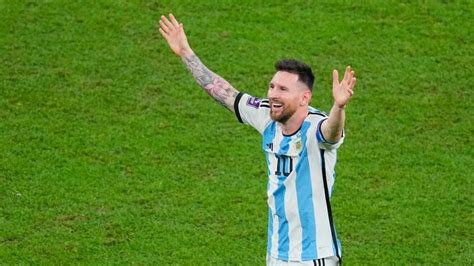 Lionel Messi Y Los Detalles Del Primer Mural De Buenos Aires Que Lo