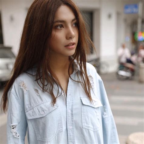 hot girl xinh đẹp tài năng gây bão khắp MXH trong năm