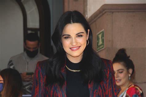 Watch Maite Perroni Led Thriller Tr Ada Compared To Orphan Black