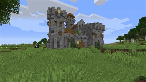 Top 5 Best Minecraft Mods To Add New Structures