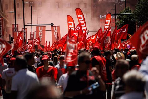 Ccoo Ugt Y Csif Convocan Una Concentraci N Para Este Jueves En Defensa