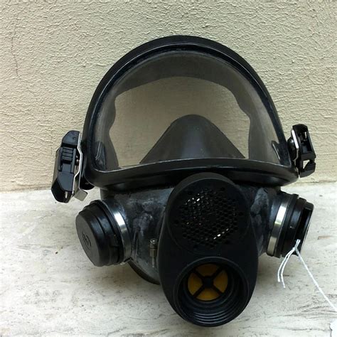 Military And Police Training Gas Mask Anti Riot Full Face Nbc Gas Mask - Buy Military Gas Mask ...