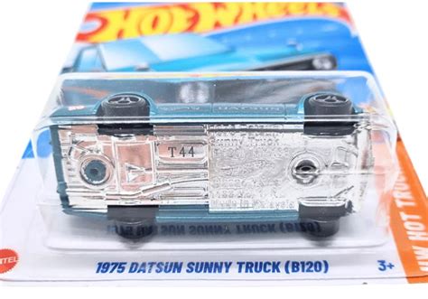 Hot Wheels Datsun Sunny Truck B Mainline Hw Hot Trucks