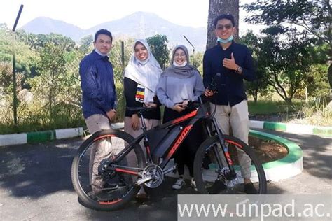 Foto Easy Bike Sepeda Listrik Tenaga Matahari Inovasi Mahasiswa Unpad