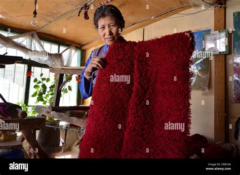 Yak wool fabric tibet china hi-res stock photography and images - Alamy