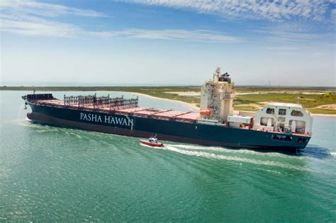 Keppel O M Delivers Its First New Build Lng Fuelled Containership For