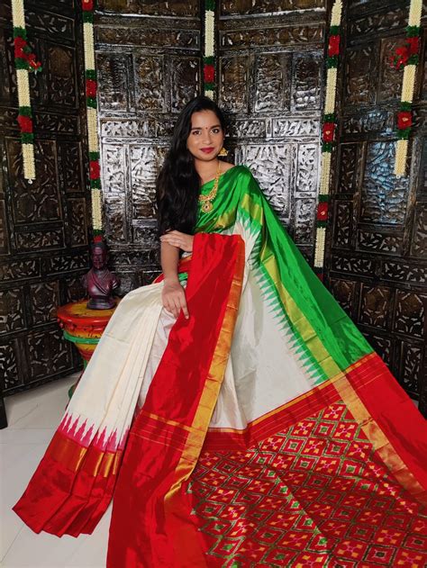 Pure Pochampally Ikkat Silk Saree White And Red