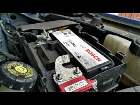 Come Cambiare La Batteria Ad Una Renault Clio Renault Clio Clio 3