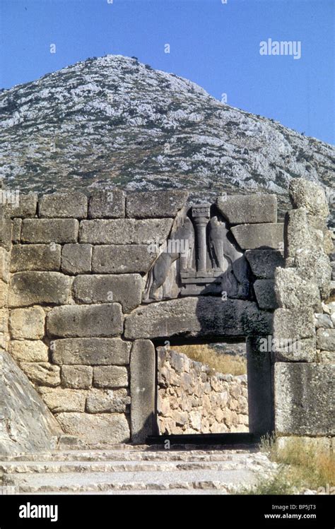 Puerta De Los Leones En Micenas Fotograf As E Im Genes De Alta