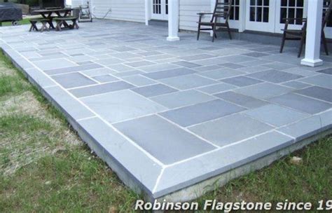 Bluestone patio | Stone patio designs, Patio stones, Flagstone patio