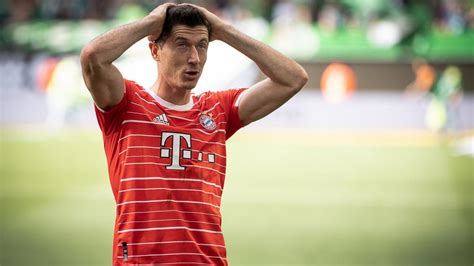 Bayern Robert Lewandowski Menac De Mort