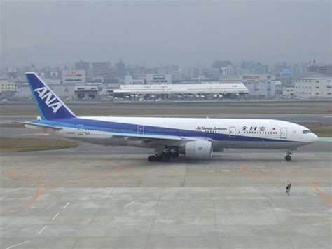 B777 全日空（旧塗装） 大空の翼