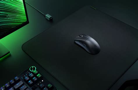 Unleash Pro Performance with the Razer DeathAdder V3 HyperSpeed