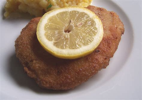 H Hnchen Cordon Bleu Mit Kartoffeln Mediterrane Art Und Frischem Salat