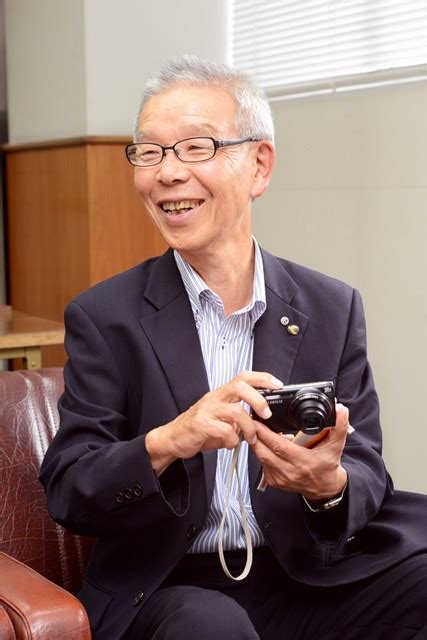 松岡 泰輔 くまもと経済・株地域経済センター 会長 【熊本商業高等学校・熊本学園大学卒】 T1park