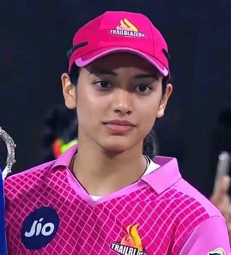 Icc Awards India S Smriti Mandhana Bags Women S Cricketer Of The Year