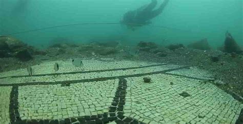 Las Vegas Of The Roman Empire The Sunken Roman City Of Baia