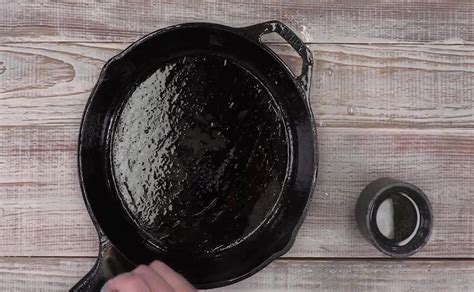 How To Season Cast Iron Grill Grates And Cookware Expert Tips [upd 2021]