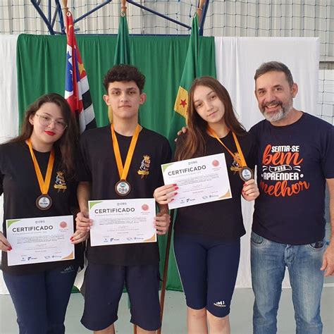 Grupo Do Col Gio Progress O Conquista Medalha De Bronze Na Olimp Ada