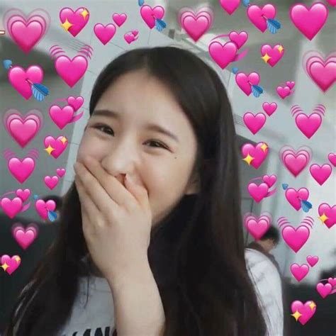 Heejin Loona Meme K Pop Seulgi Kpop Girl Groups Kpop Girls Heart