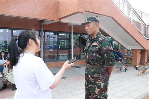 军训特刊 沙场秋点兵，青春正飞扬——军训教官专访 学院新闻 河北传媒学院艺术设计学院