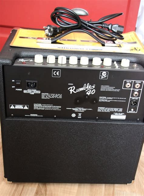 RUMBLE 40 V3 Fender Rumble 40 V3 Audiofanzine