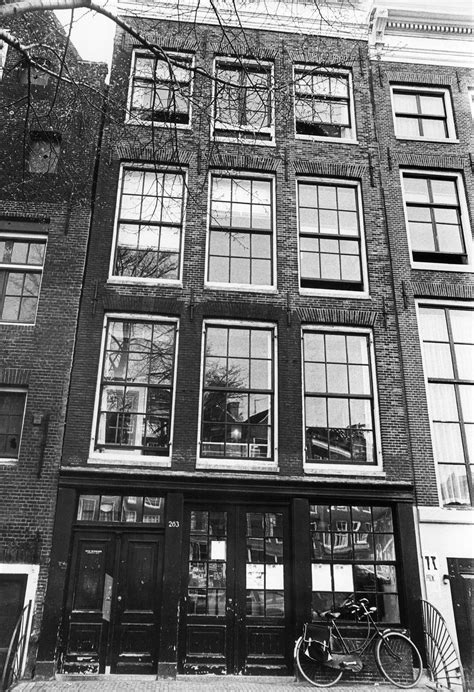 Anne Frank Betrayed New Study Suggests Nazis Found Secret Annex By