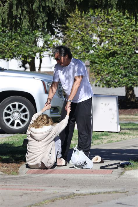 Today Alum Kathie Lee Ford Takes A Tumble As She And New Boyfriend