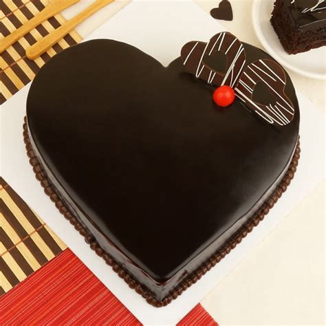 Heart Shaped Chocolate Cake- MyFlowerTree