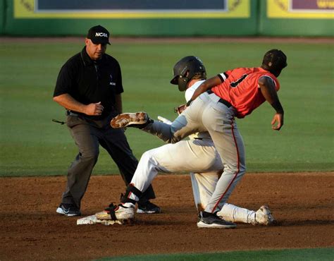 Sam Houston Drops Baton Rouge Regional Game To Oregon State