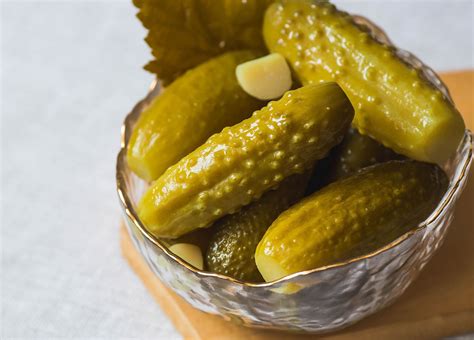 Kosher Dill Refrigerator Pickles - Mrs. Wages®