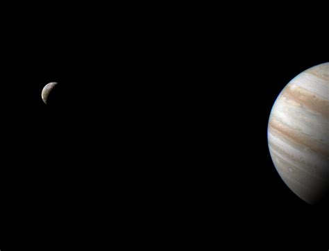 NASA показало невероятные снимки Ио — вулканического спутника Юпитера ...