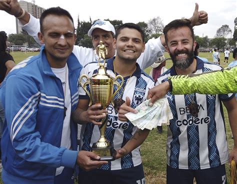 Campeonatos de Fútbol 11 Bogotá Torneos de Fútbol 8 en Bogotá