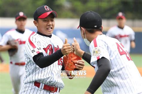 황금사자기 황민서 싹쓸이 3루타 김해고 창단 첫 전국대회 4강 진출