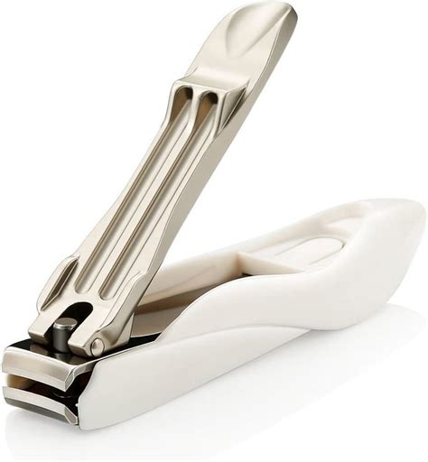 The Best Japanese Nail Clippers For The Perfect Mani Pedi