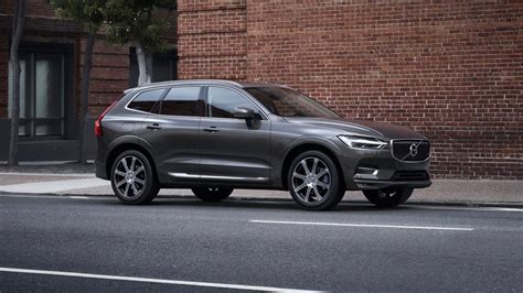 Volvo XC60 2021 | Precios | Motores | Equipamientos | Versiones