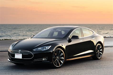 Tesla Model S IL PRIMO Noleggio Lungo Termine TESLA