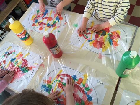 Experimenteren Met Verf Paasei Preschool Crafts Easter Crafts