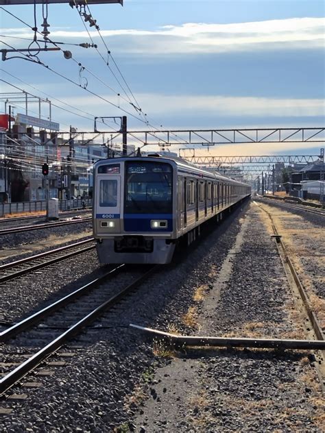 西武鉄道 西武6000系電車 6001 新所沢駅 鉄道フォト・写真 By レフカーボさん レイルラボraillab